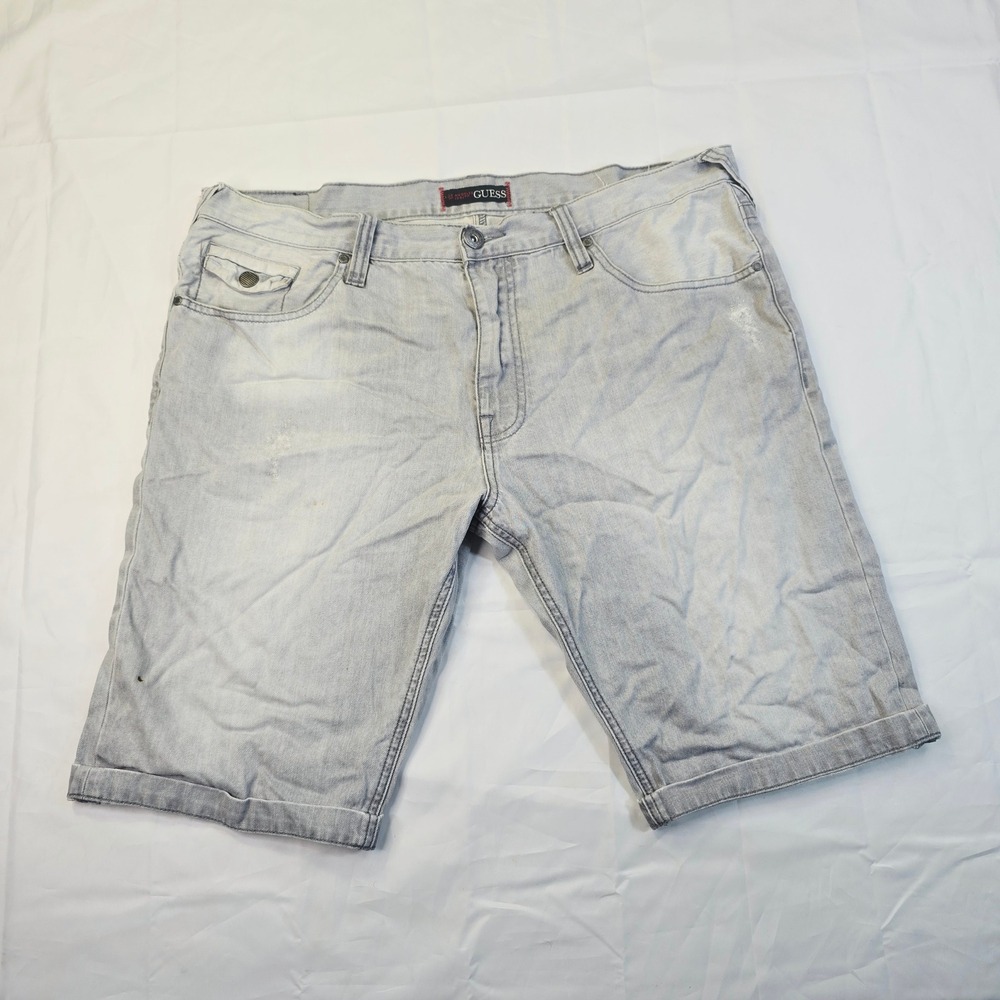 Guess Men's Denim Shorts Size 36 Light Wash Distressed Cuffed Jean Shorts G77